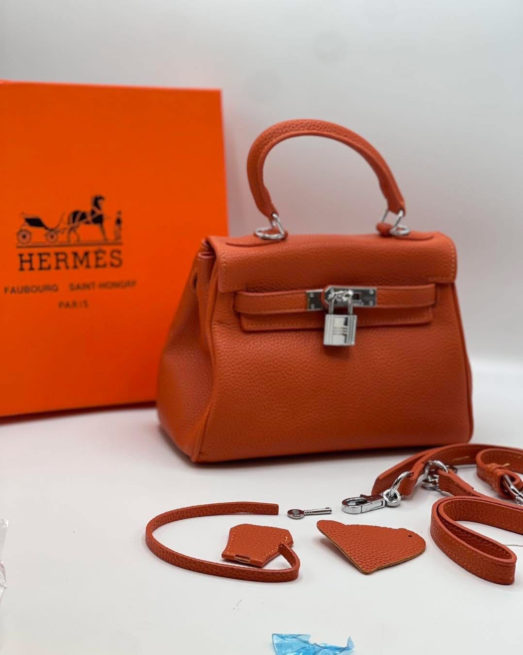 Her-mès Kelly Mini II