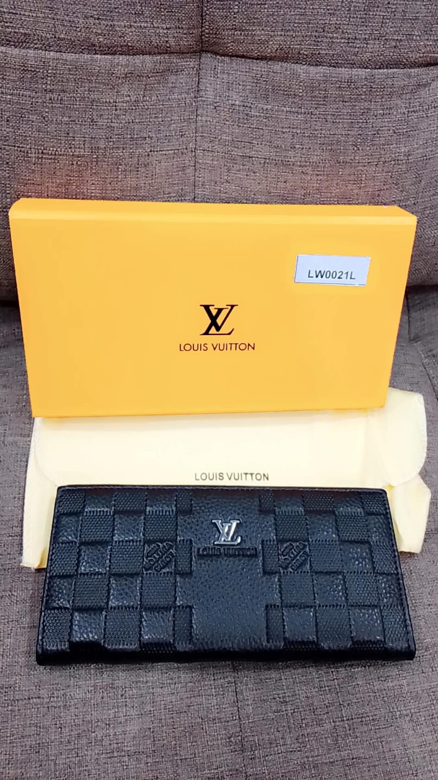 Lo-uis Vuitton Damier Embossed Long Wallet Style