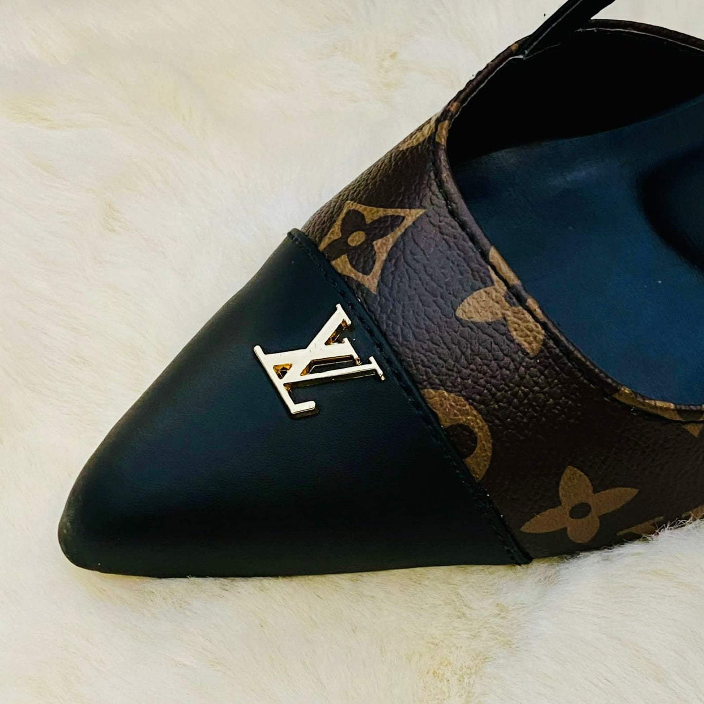 Louis Vuitton Monogram Slingback Heels – Elegant Pointed Toe Pumps