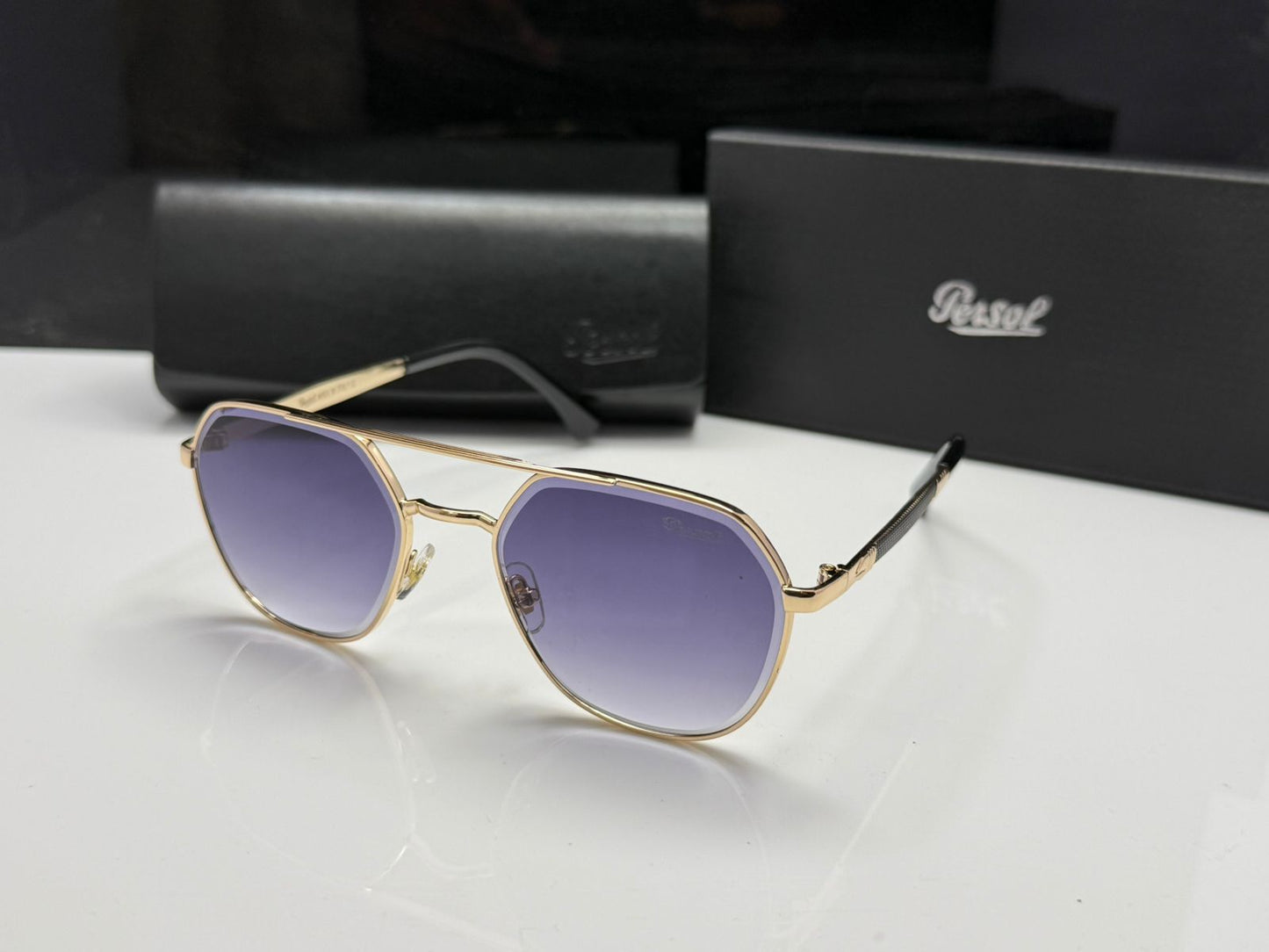 Persol Classic Metal Aviator Sunglasses – Timeless Italian Style