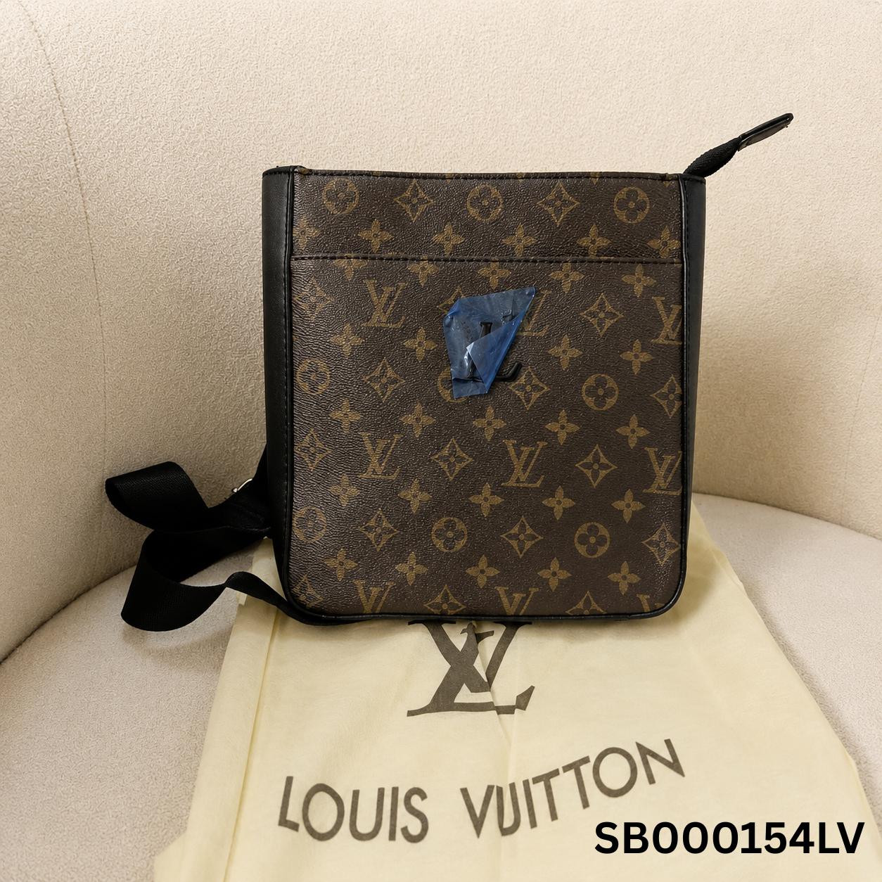 Louis Vuitton Monogram Classic Flat Messenger Bag