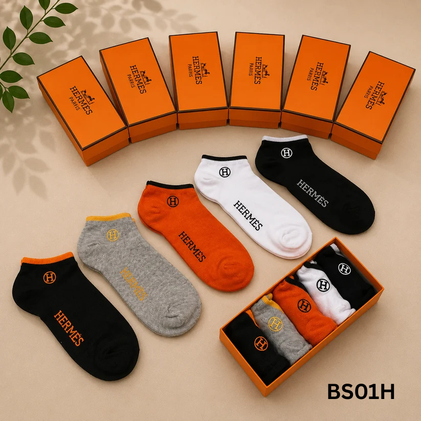 Hermès Signature Logo Premium Ankle Socks