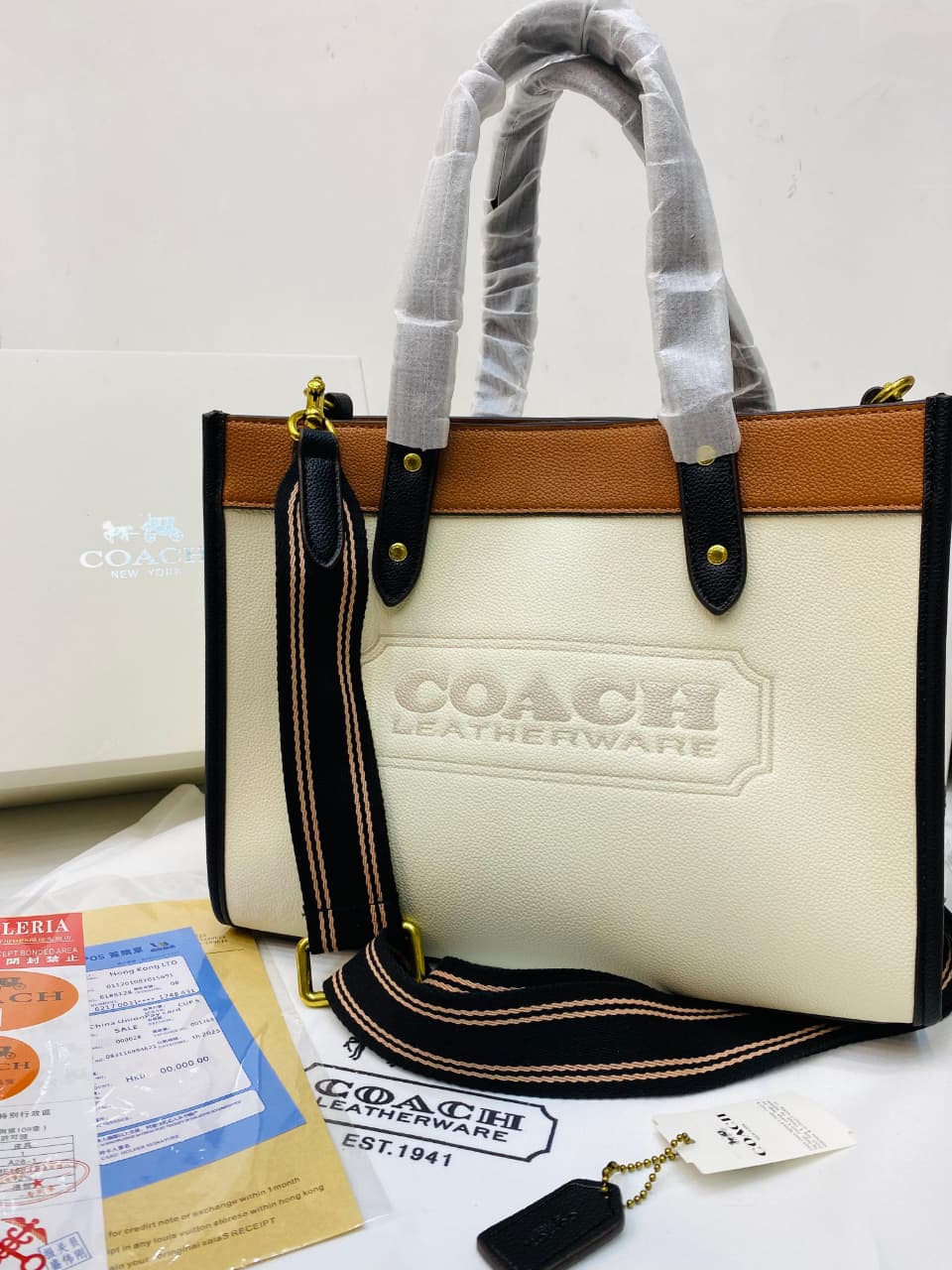 COACH Field Tote 30 in Colorblock With Coach Badge