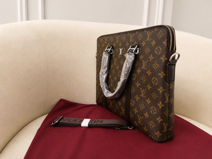Louis Vuitton Monogram Executive Laptop Briefcase