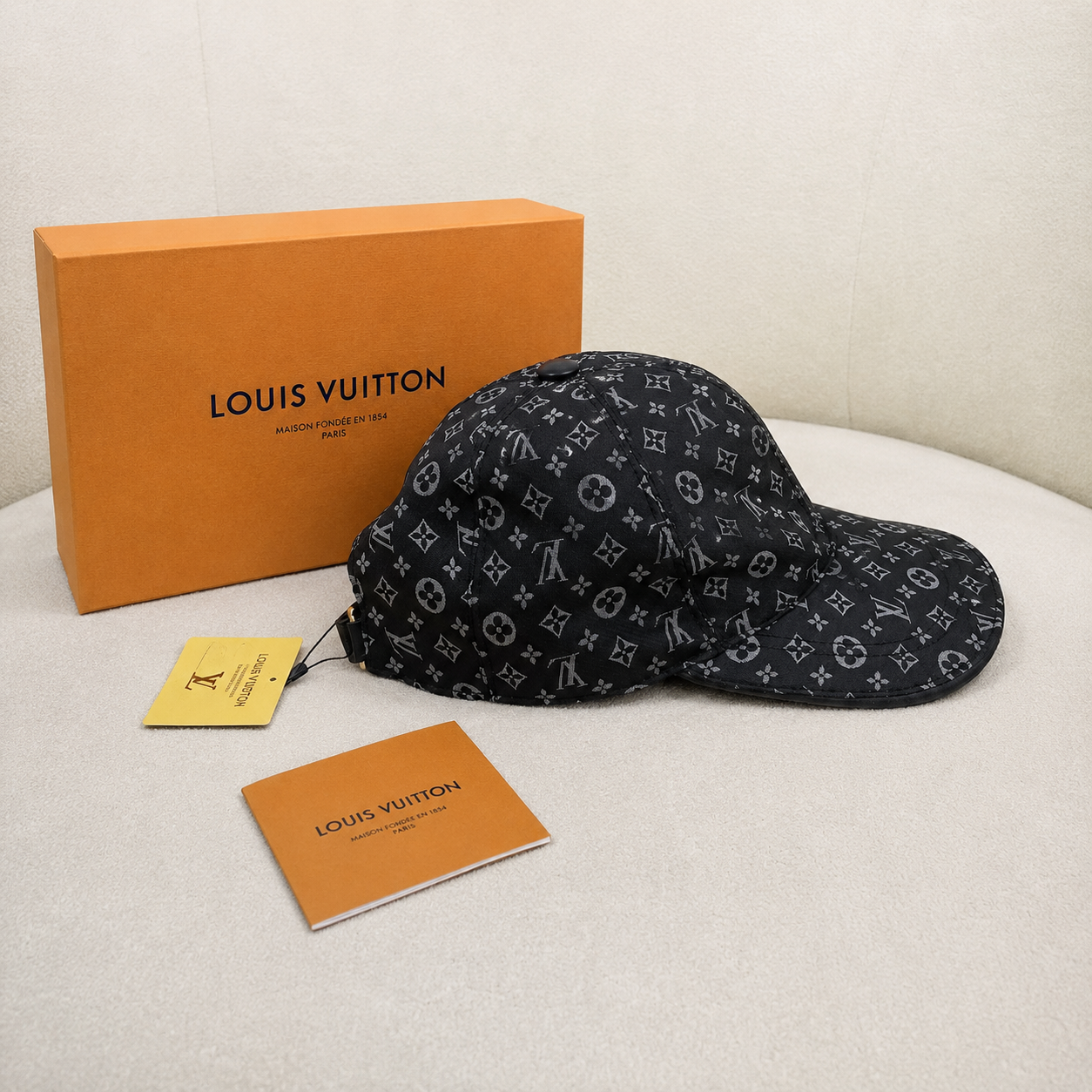 Louis Vuitton Monogram Classic Baseball Cap