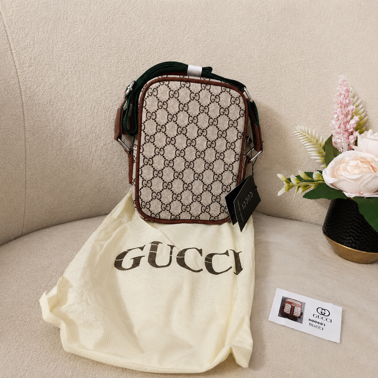 Gucci Ophidia GG Supreme Mini Messenger Bag