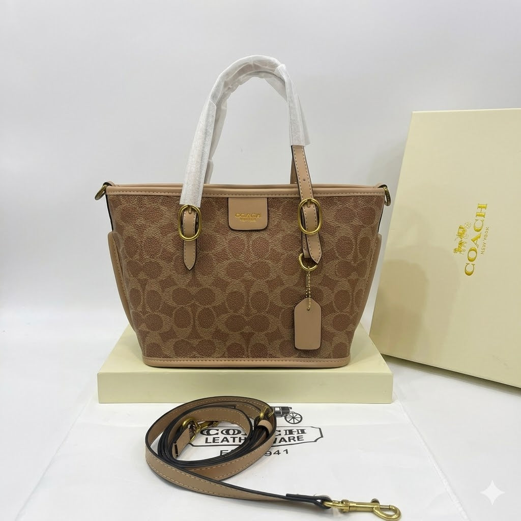 Coach Taxi Tote Bag 21 in Signature Canvas
