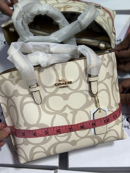 Coach Signature Tote Bag Style