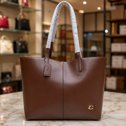 Coach North 32 Leather Tote Bag