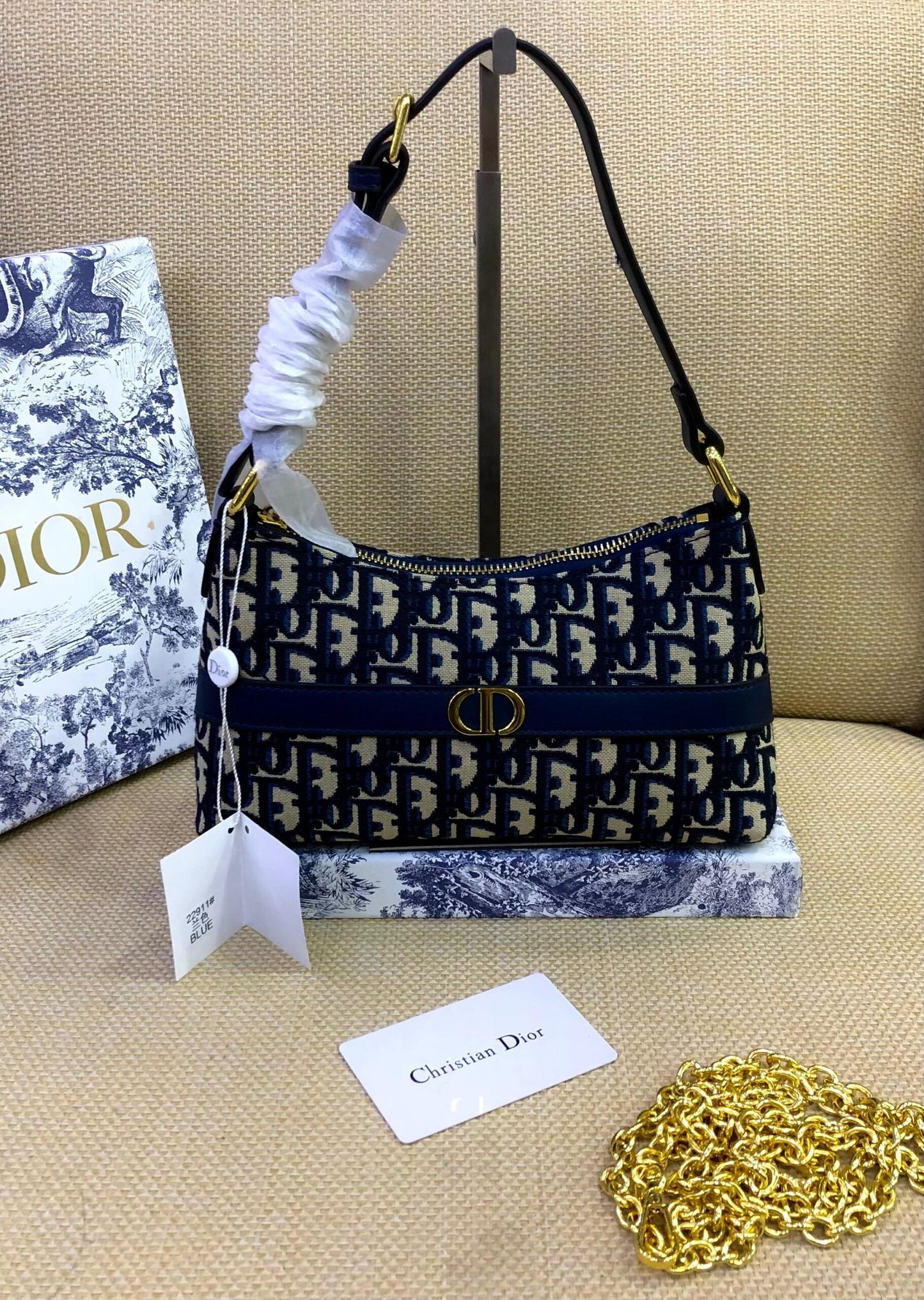 Dior 30 Montaigne East-West Shoulder Bag – Dior Oblique Jacquard