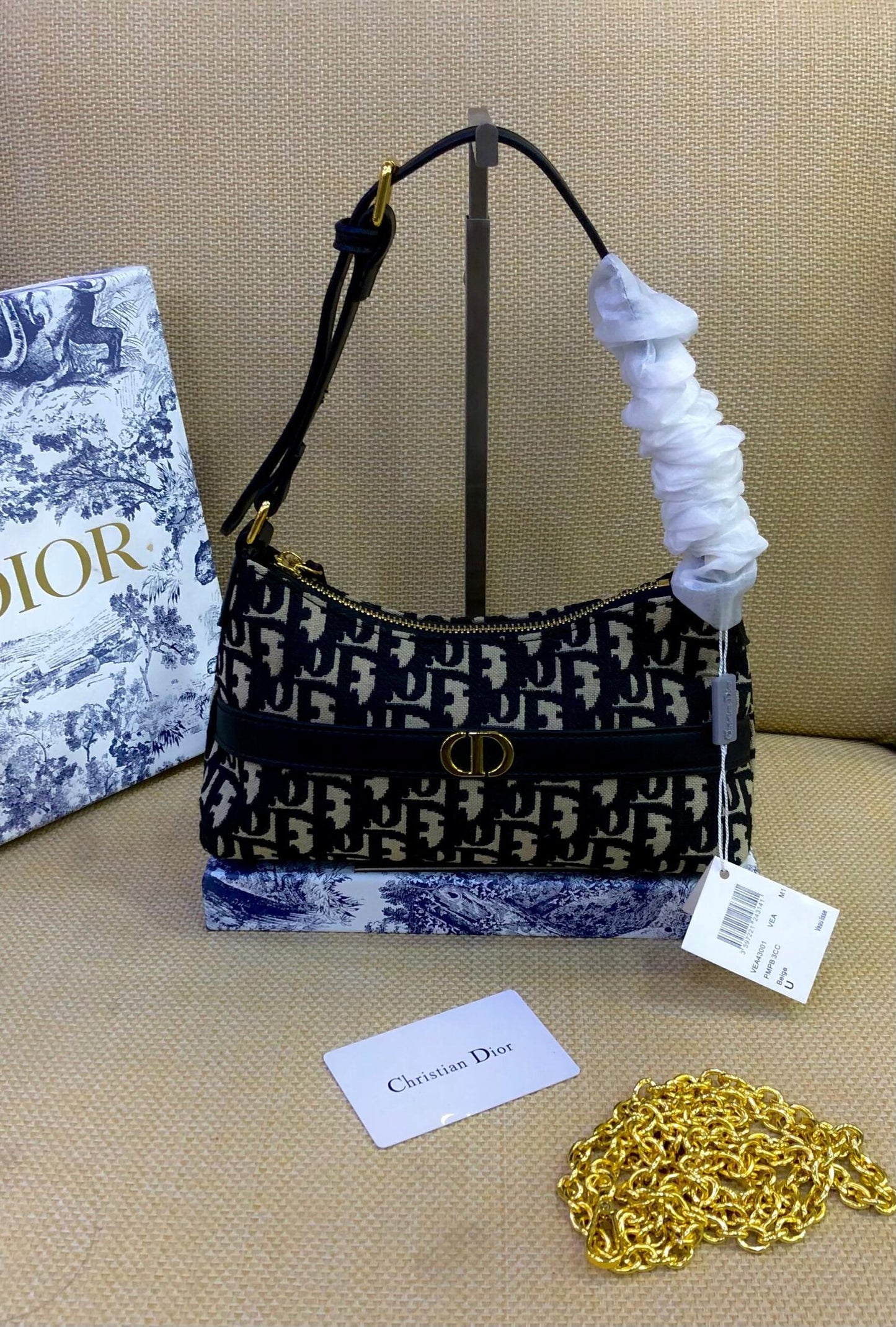 Dior 30 Montaigne East-West Shoulder Bag – Dior Oblique Jacquard