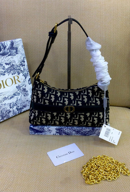 Dior 30 Montaigne East-West Shoulder Bag – Dior Oblique Jacquard