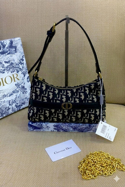 Dior 30 Montaigne East-West Shoulder Bag – Dior Oblique Jacquard