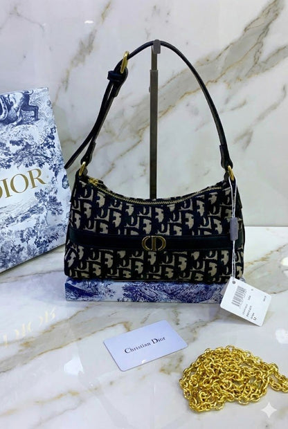 Dior 30 Montaigne East-West Shoulder Bag – Dior Oblique Jacquard