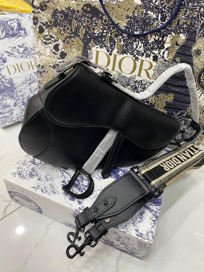 Dior Saddle Bag (Grained Leather)