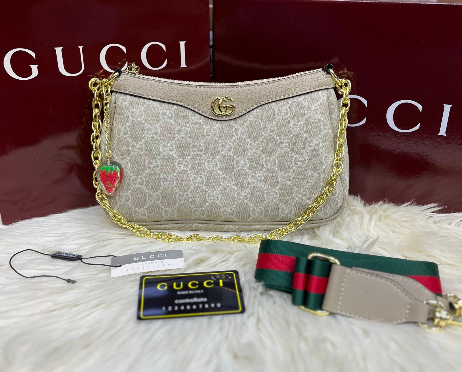 GUCCI Ophidia Small Shoulder Bag
