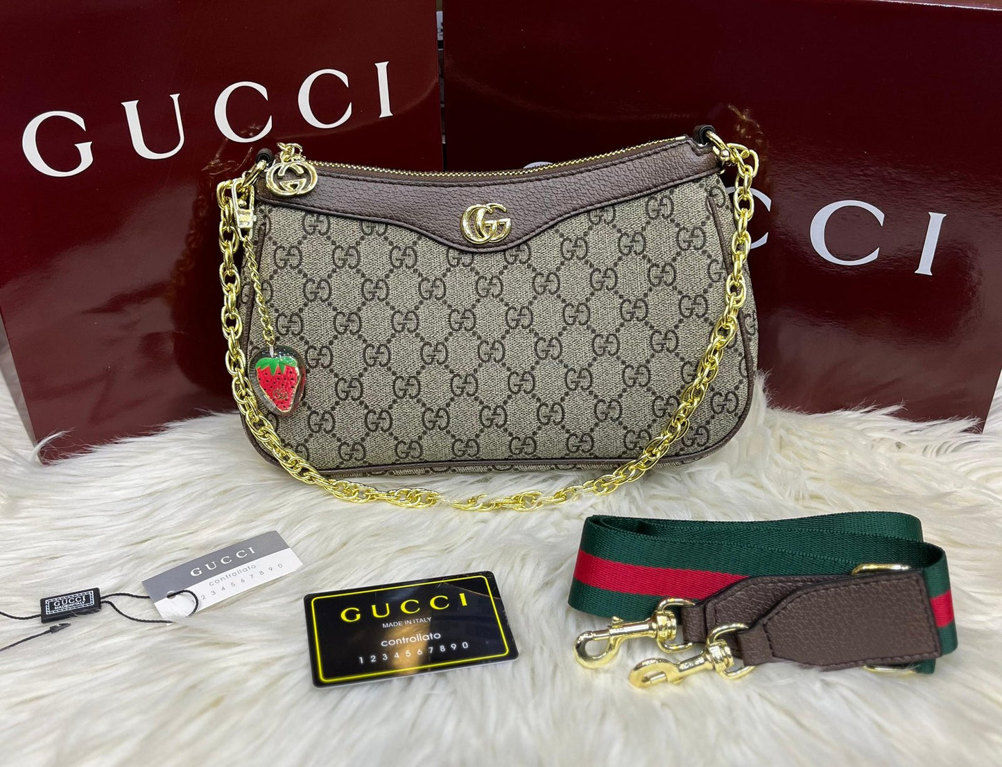 GUCCI Ophidia Small Shoulder Bag