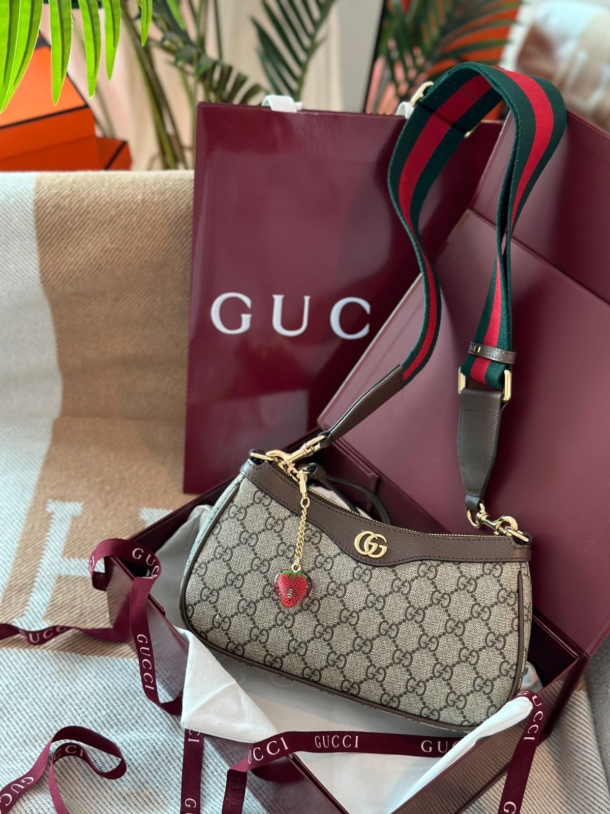 GUCCI Ophidia Small Shoulder Bag