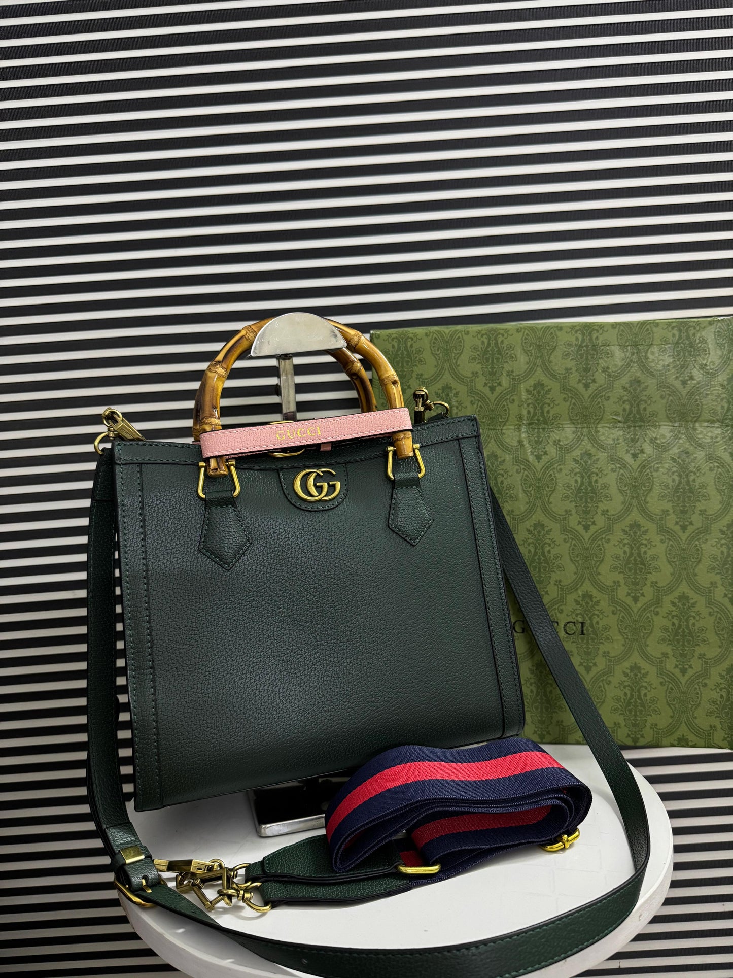 Gu-cci Diana Medium Tote Bag - Official Model