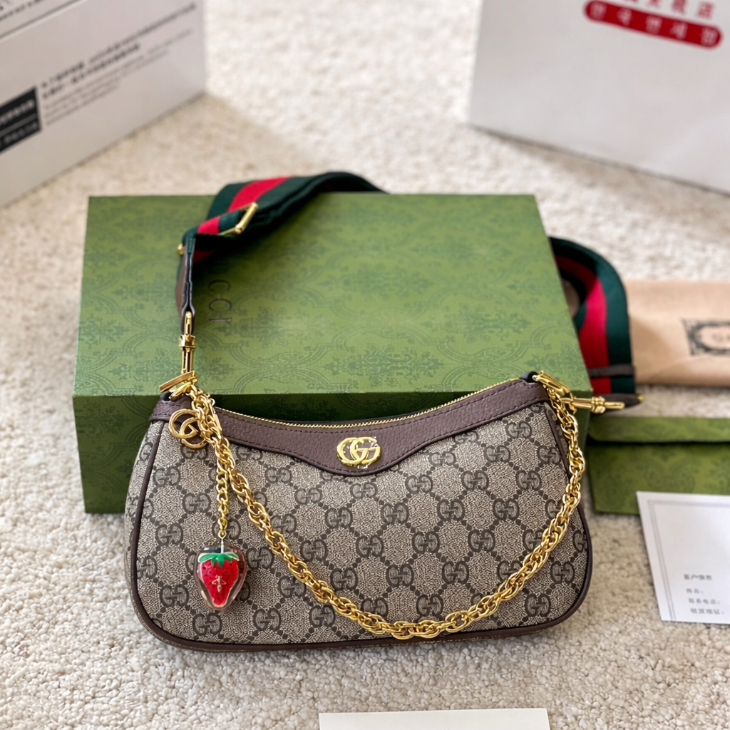 GUCCI Ophidia Small Shoulder Bag