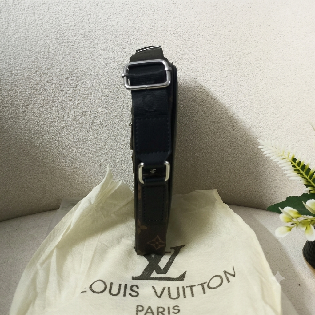 Louis Vuitton Mini Messenger Bag Collection