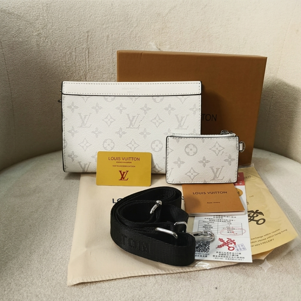 Louis Vuitton Monogram White Messenger Bag