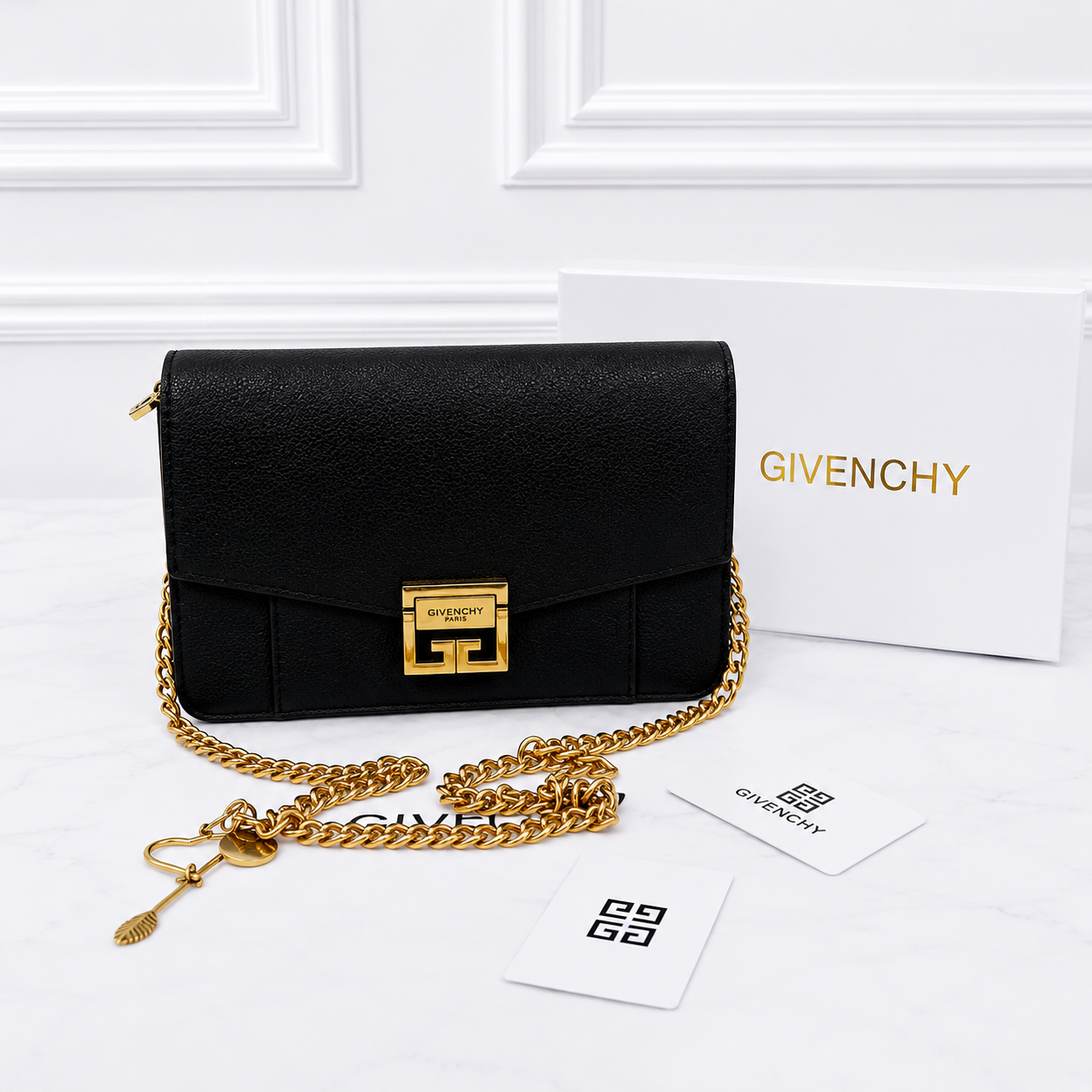 Givenchy 4G Lock Chain Shoulder Bag