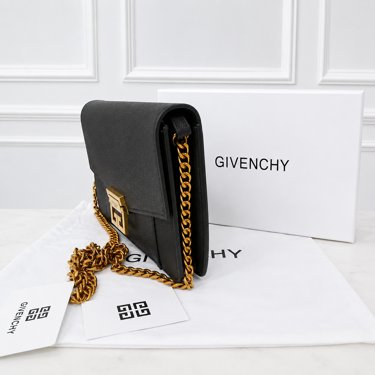 Givenchy 4G Lock Chain Shoulder Bag