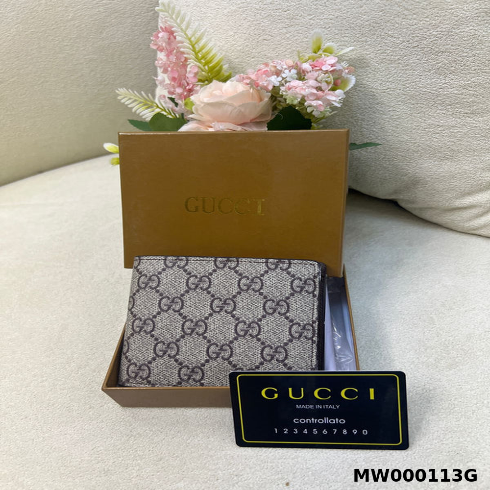 Gu-cci GG Monogram Bi-Fold Wallet Style