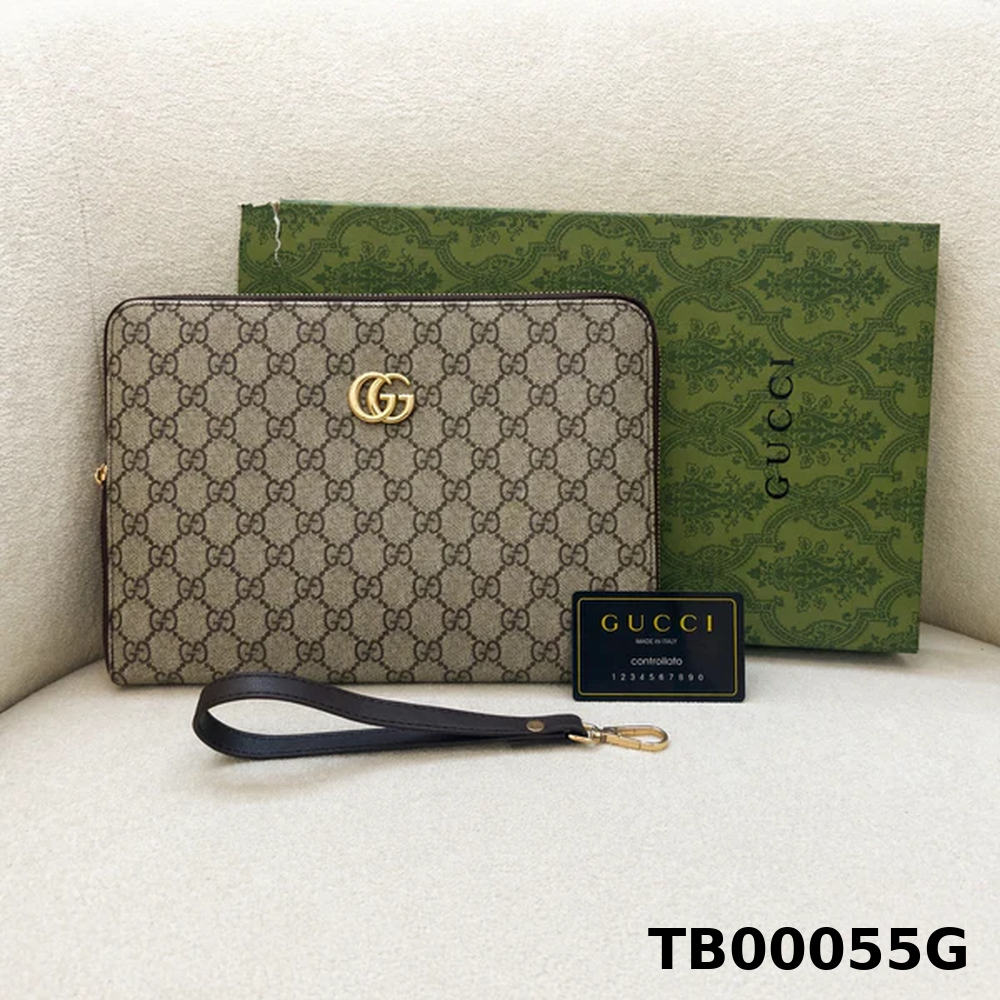 Gu-cci GG Supreme Zip Clutch – Beige and Brown