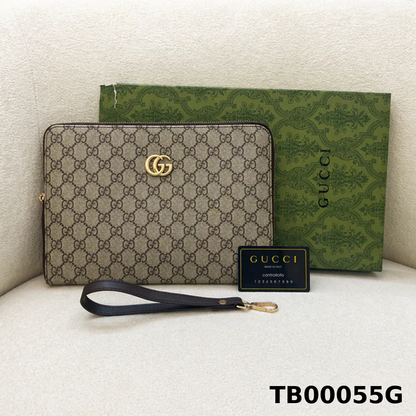 Gu-cci GG Supreme Zip Clutch – Beige and Brown