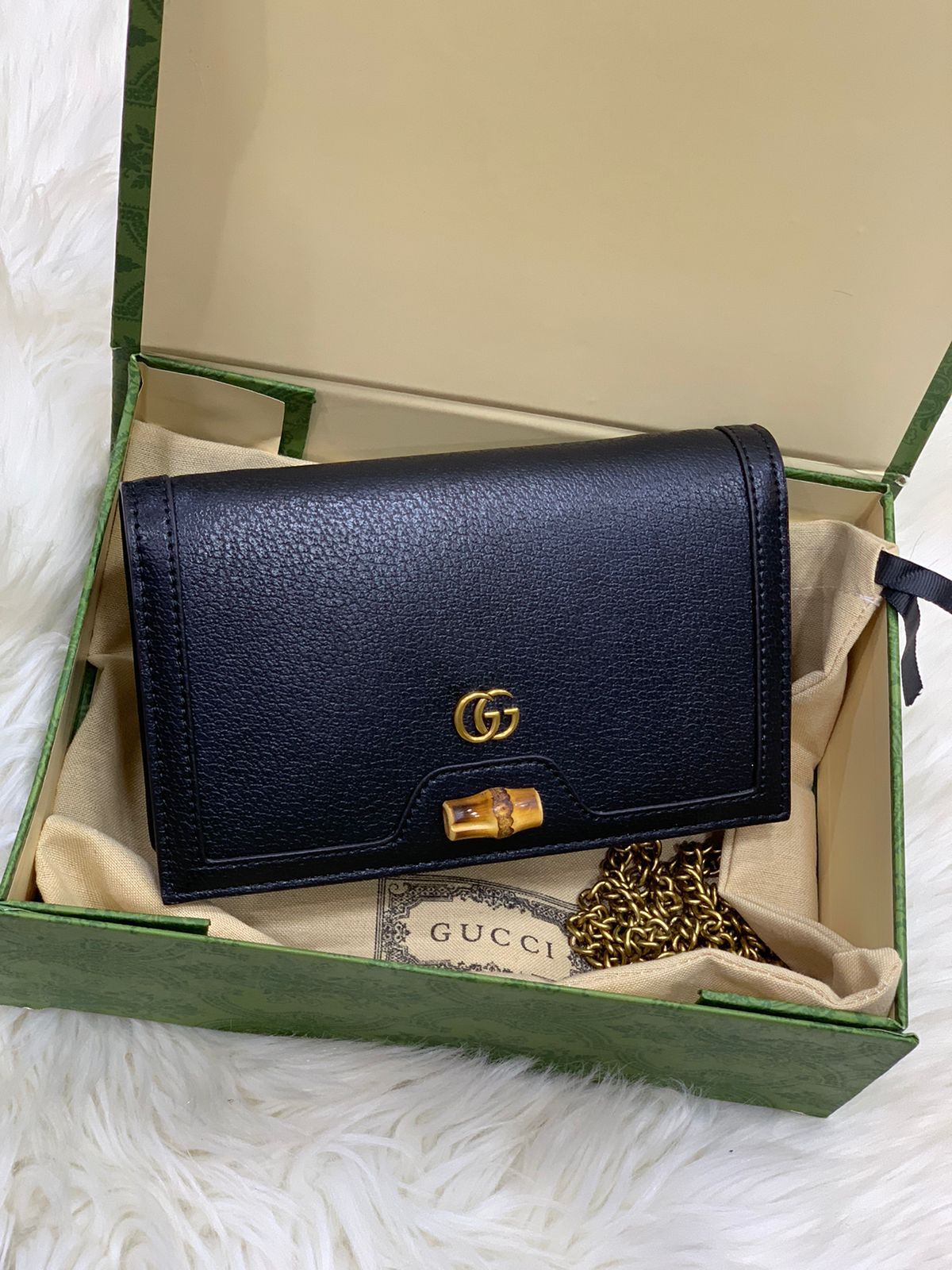 Gu-cci Bamboo Lock Chain Wallet Bag