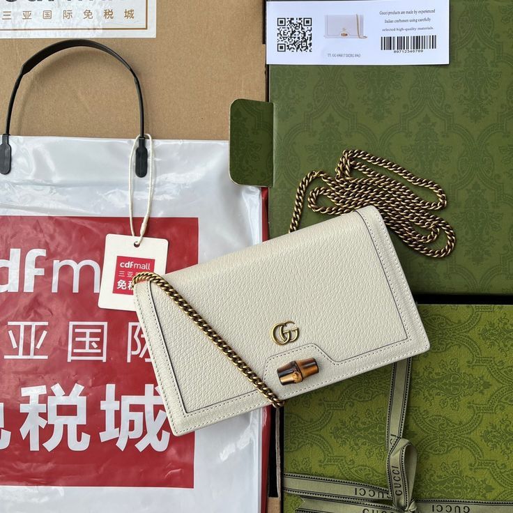 Gu-cci Bamboo Lock Chain Wallet Bag