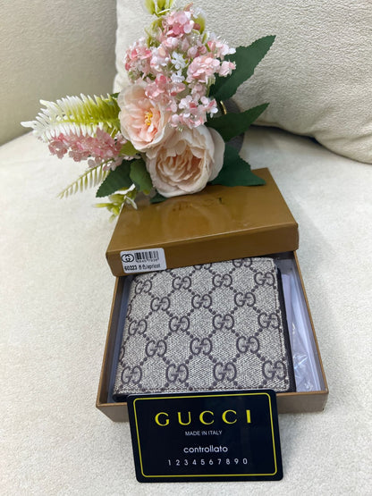 Gu-cci GG Monogram Bi-Fold Wallet Style