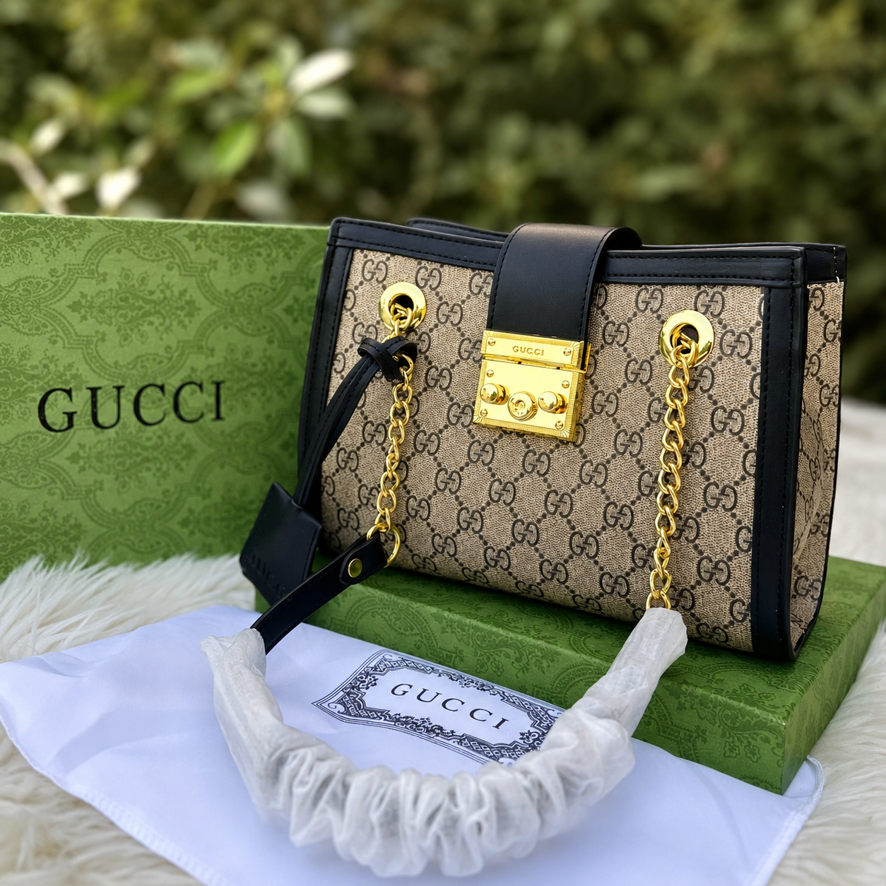 Gucci GG Supreme Padlock Chain Tote Bag