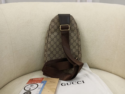Gucci GG Supreme Canvas Sling Bag