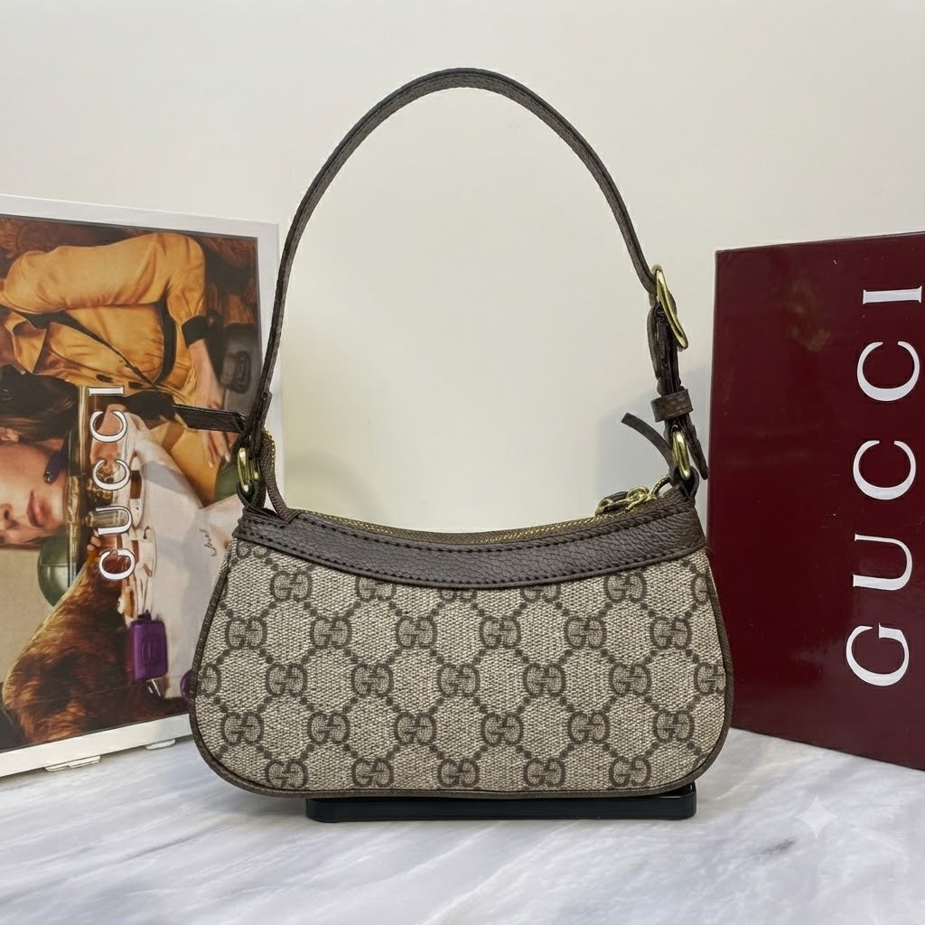 Gucci Ophidia Mini Shoulder Bag with the signature green and red Web stripe