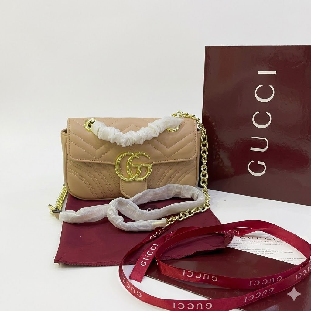 Gucci GG Marmont Shoulder Bag