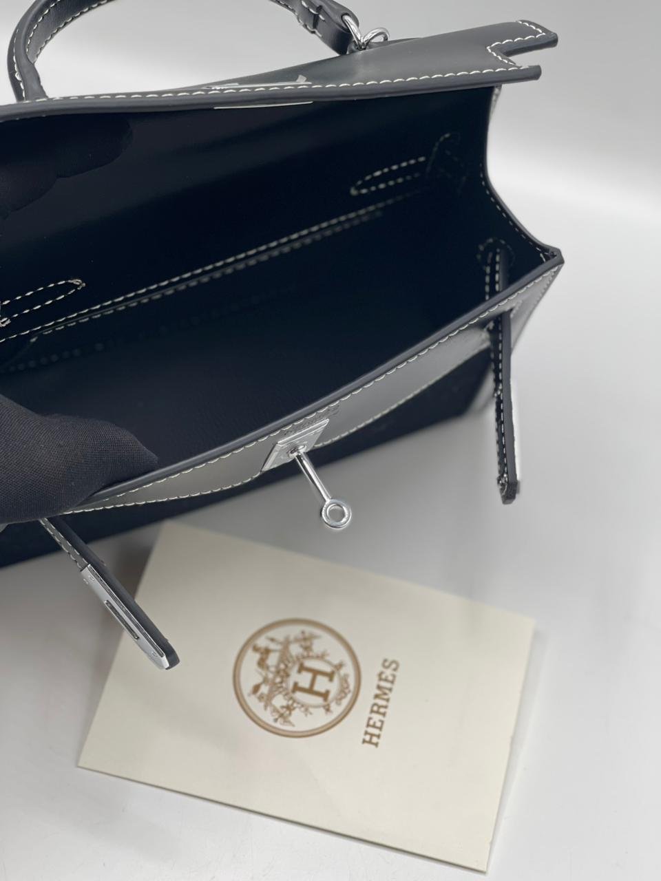 Hermès Kelly Sellier Top-Handle Bag