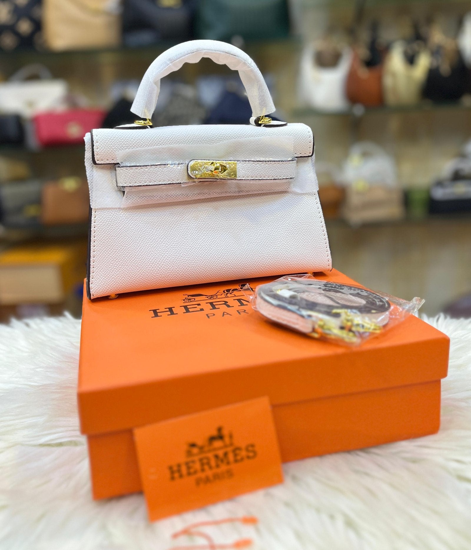 Hermès Kelly Mini (Kelly 20) Handbag