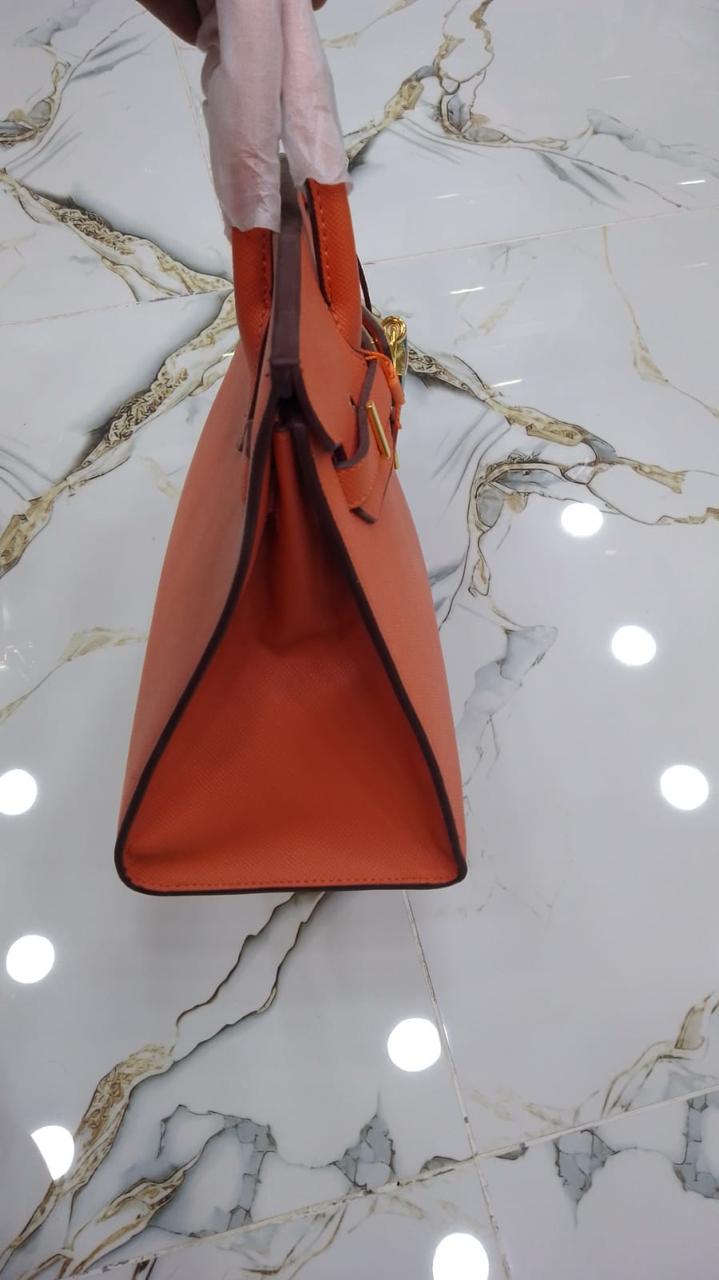 Hermès Birkin 30 – Togo Leather with Gold Hardware