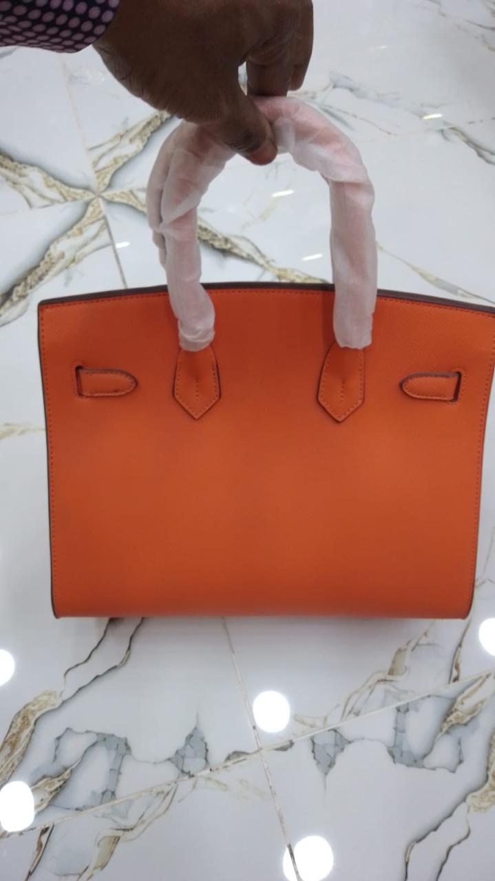 Hermès Birkin 30 – Togo Leather with Gold Hardware