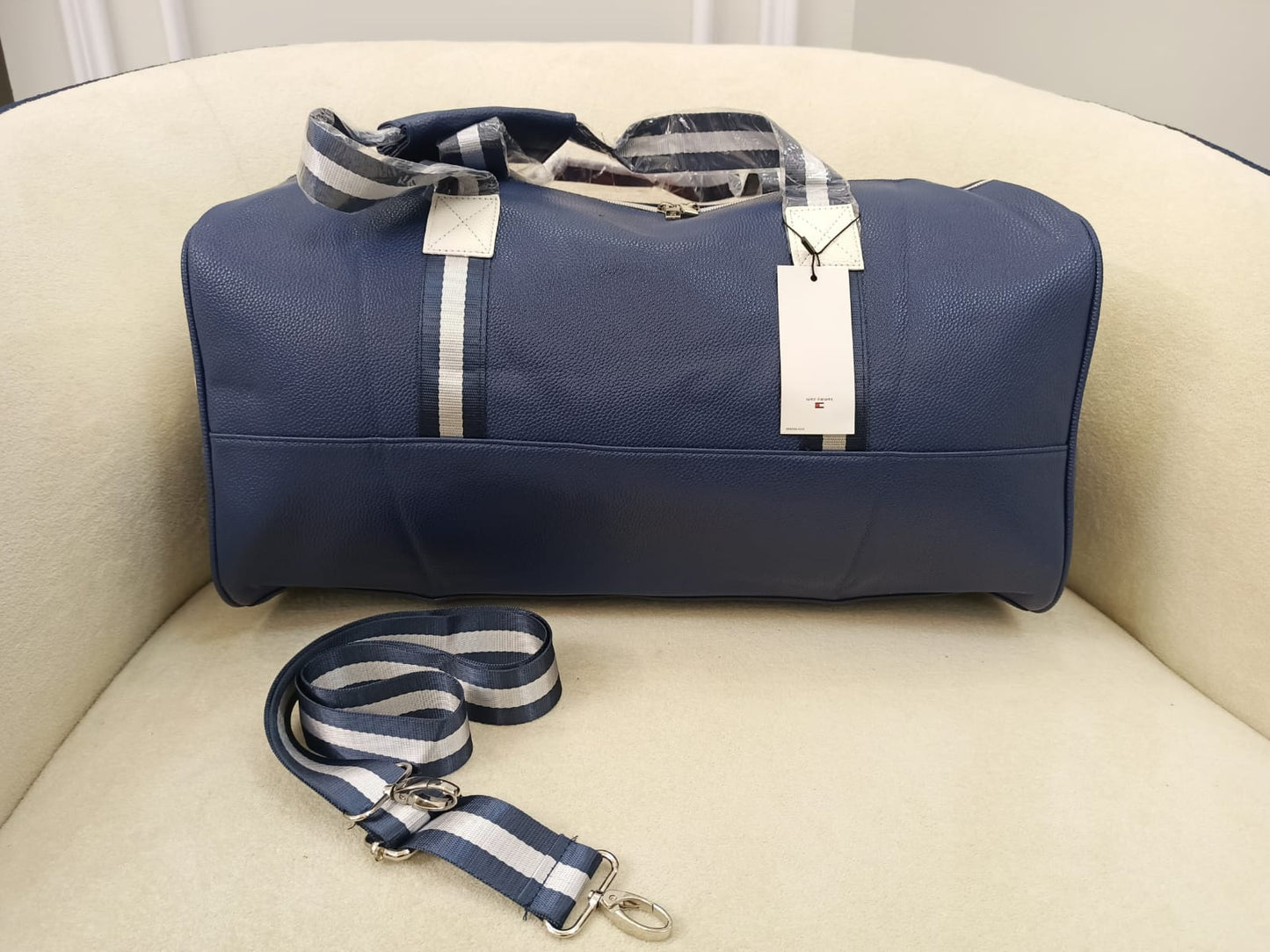 Hugo Boss Signature Duffel Travel Bag - Blue/White Edition