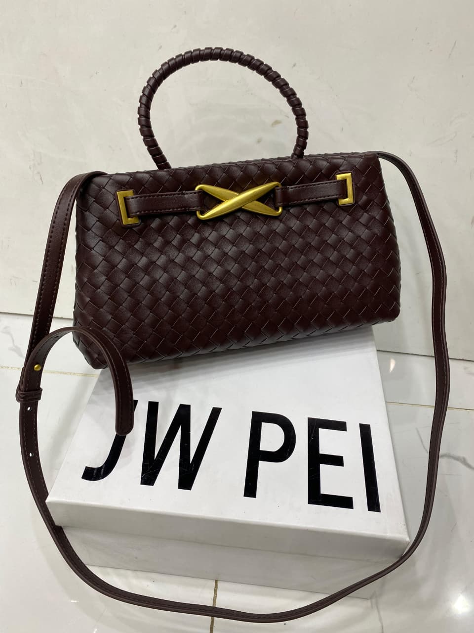 JW PEI ElORA BAG MODEL NUMBER W-8136