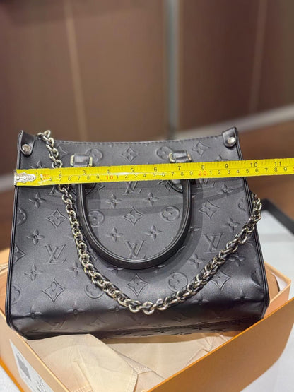 Lo-uis Vuitton Onthego PM Monogram Empreinte Handbag