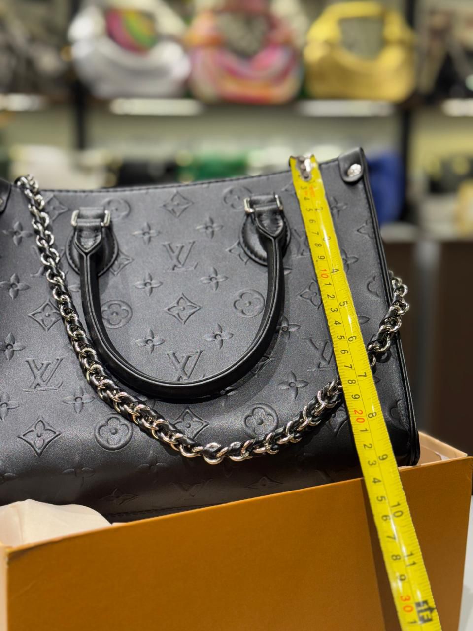 Lo-uis Vuitton Onthego PM Monogram Empreinte Handbag