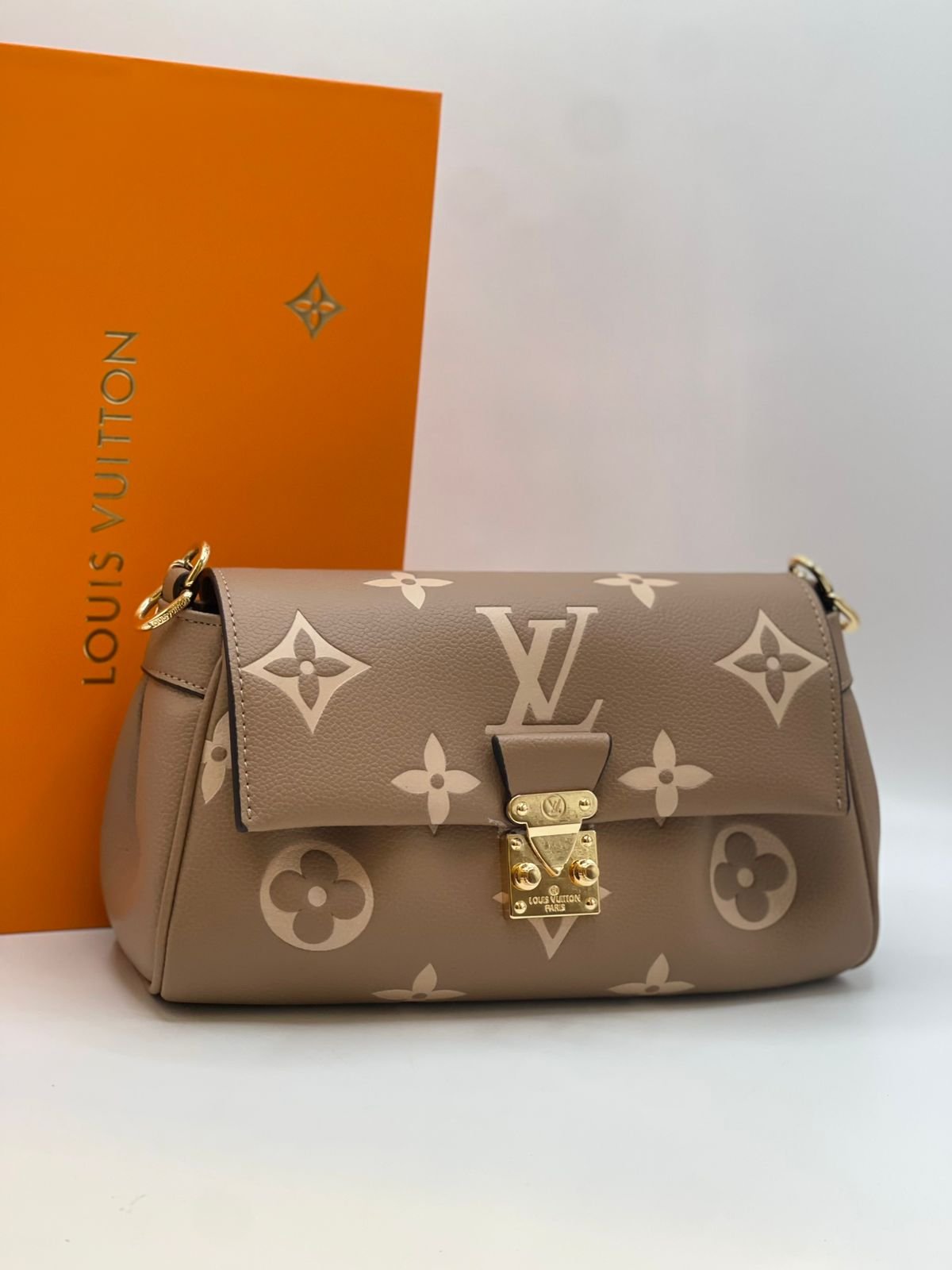 Louis Vuitton Pochette Métis East West Monogram Empreinte Leather