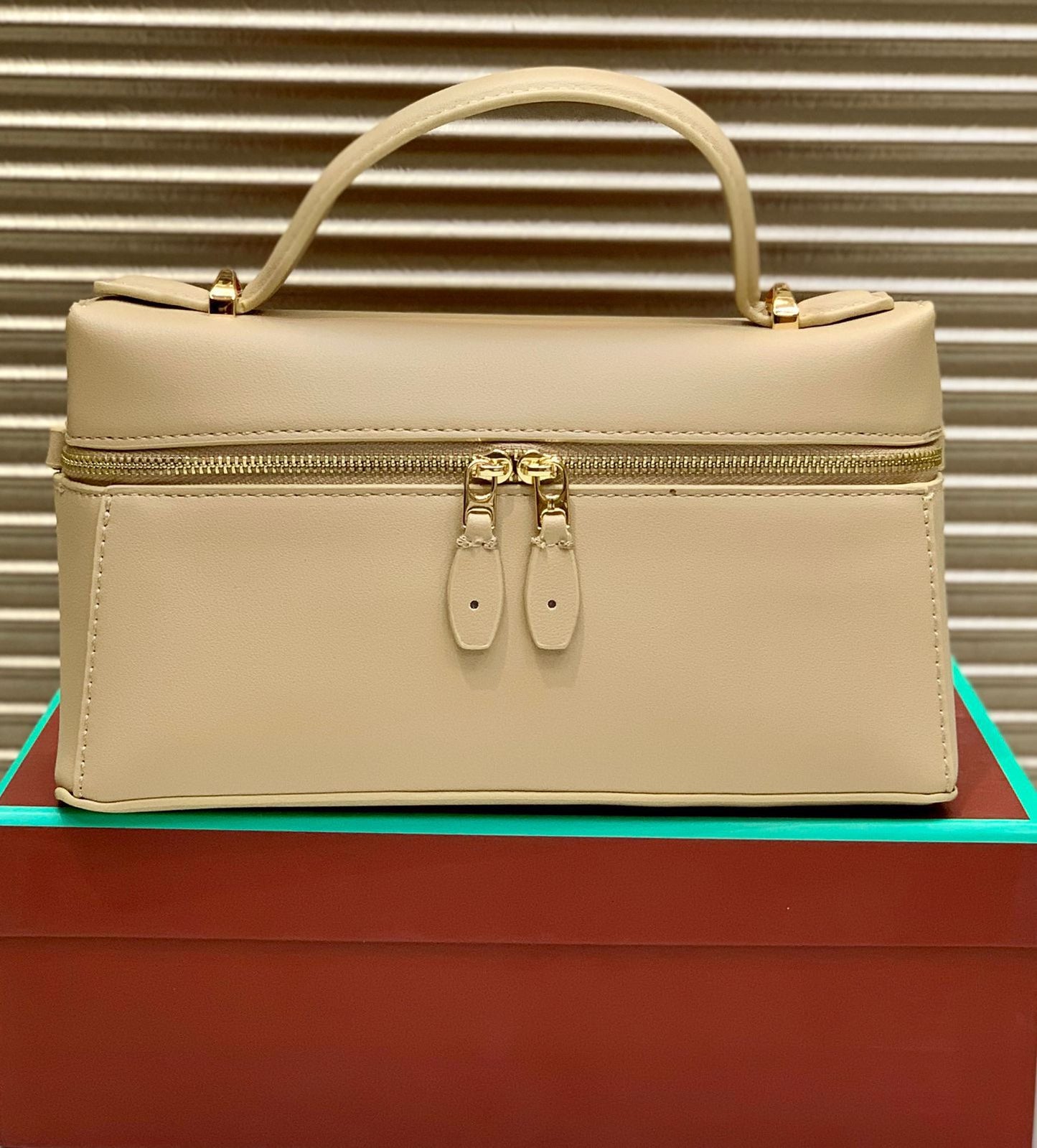 Loro Piana Leather Extra Bag L27