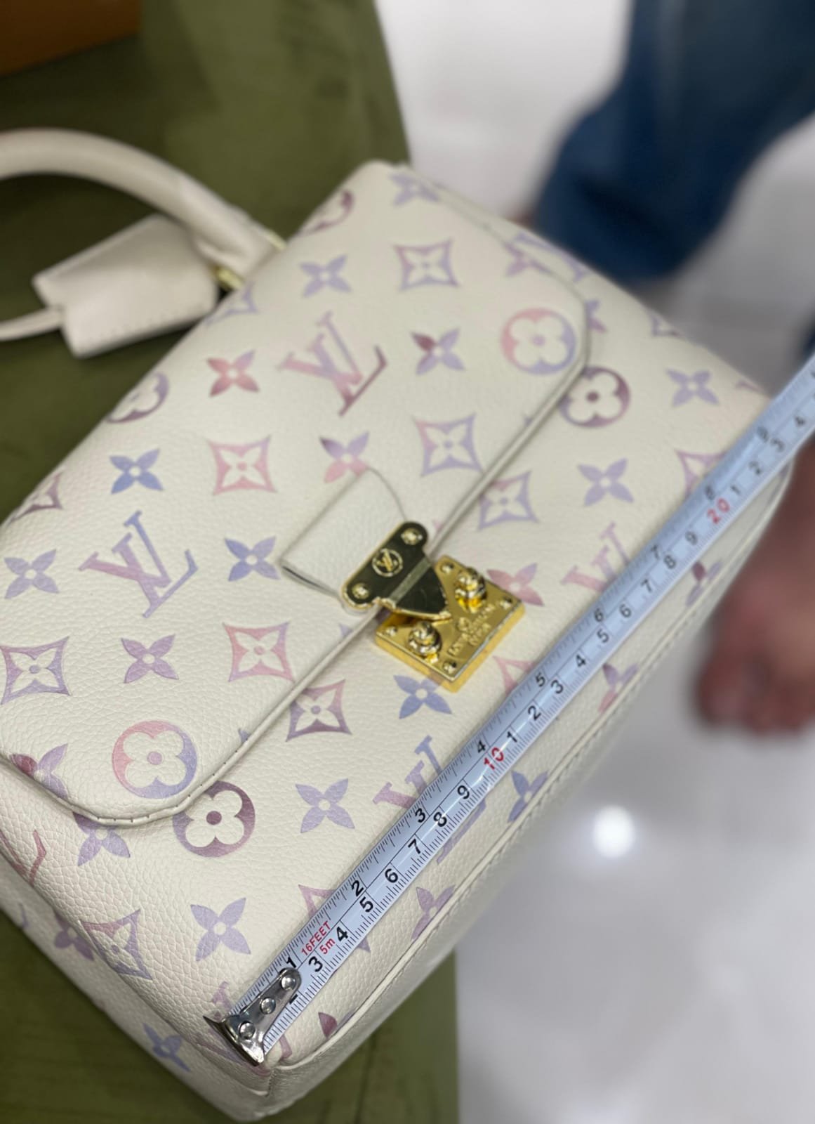 Louis Vuitton Pochette Métis Top Handle Bag