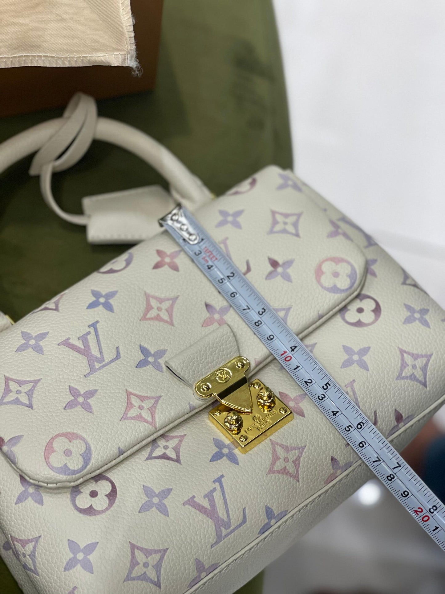 Louis Vuitton Pochette Métis Top Handle Bag